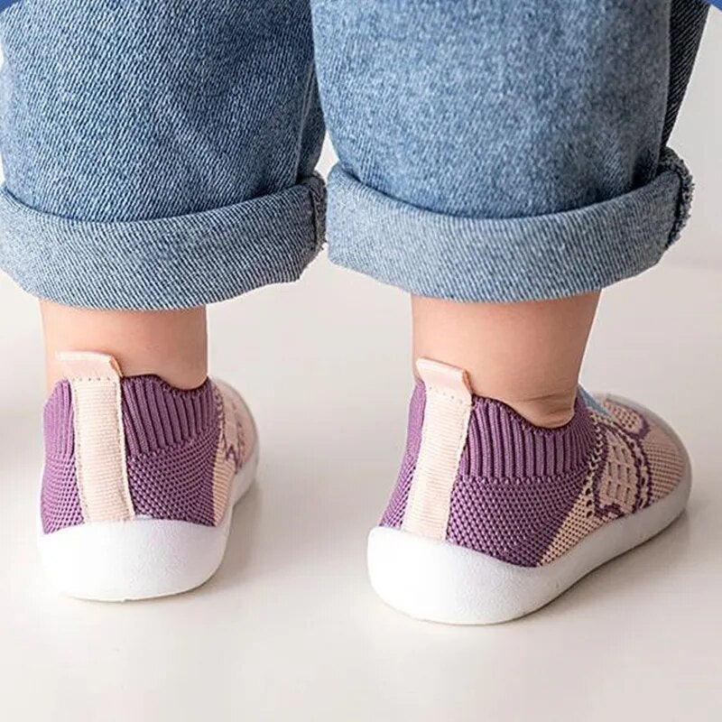 Baby Shoes Anti-slip Breathable Infant Crib Floor Socks with Rubber Sole for Children Girls Boys Mesh Shoes Soft Bottom Slippers AURA | Moda e Beleza feminina 